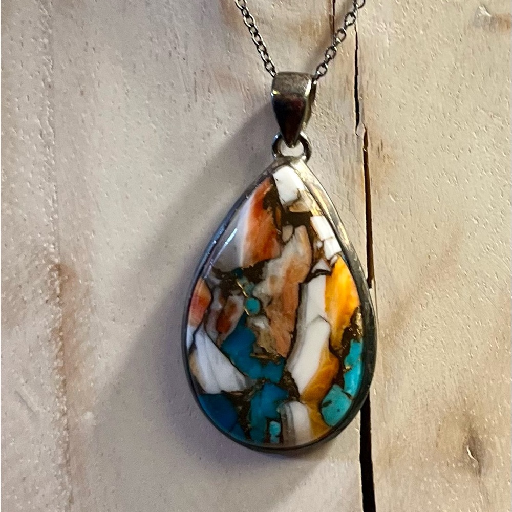 Elegant Multicolor Teardrop Pendant Necklace
